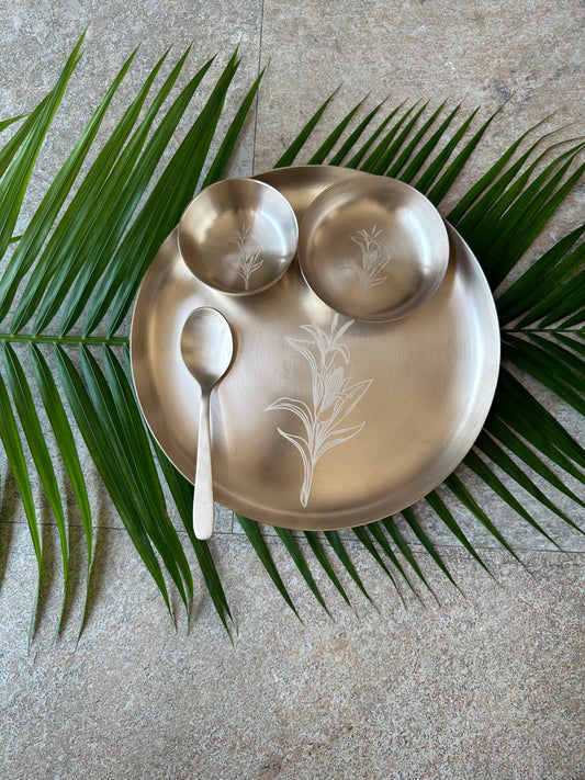 Annapurna Set (4 pieces-including spoon)