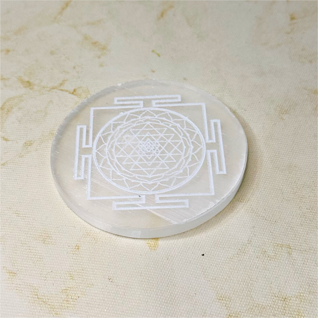 Selenite Plate Round